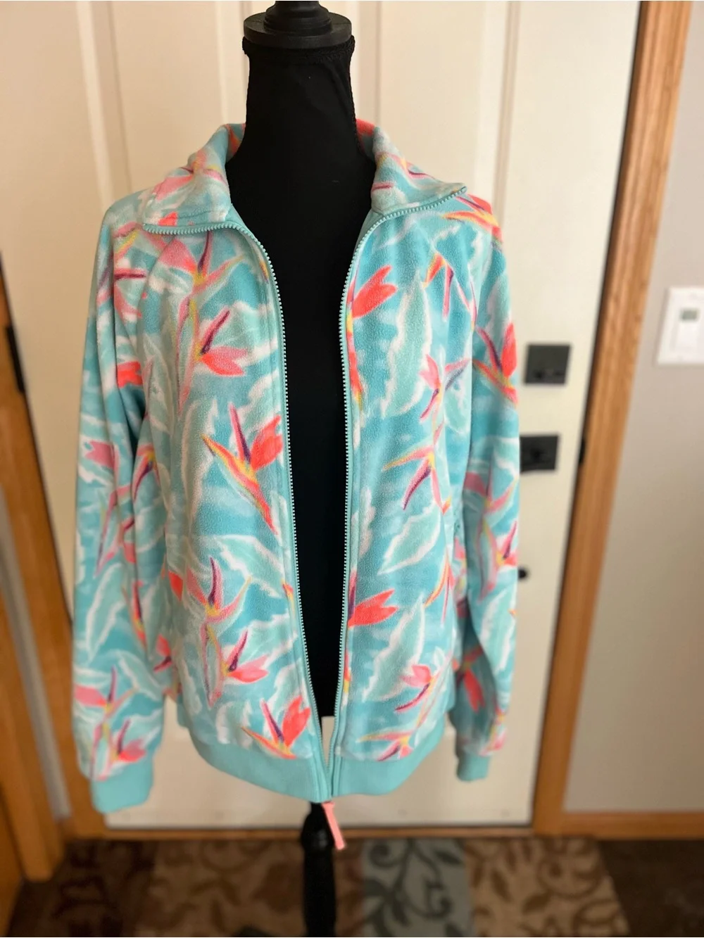 Chubbies fleece full zip jade bird of paradise floral pattern jacket. Medium
